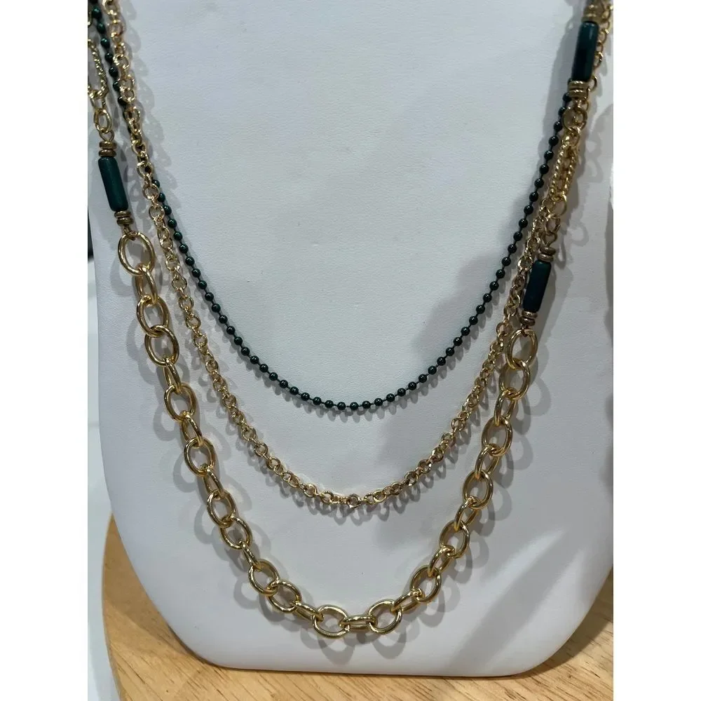 Vintage long Necklace multi strand gold colored‎ and green